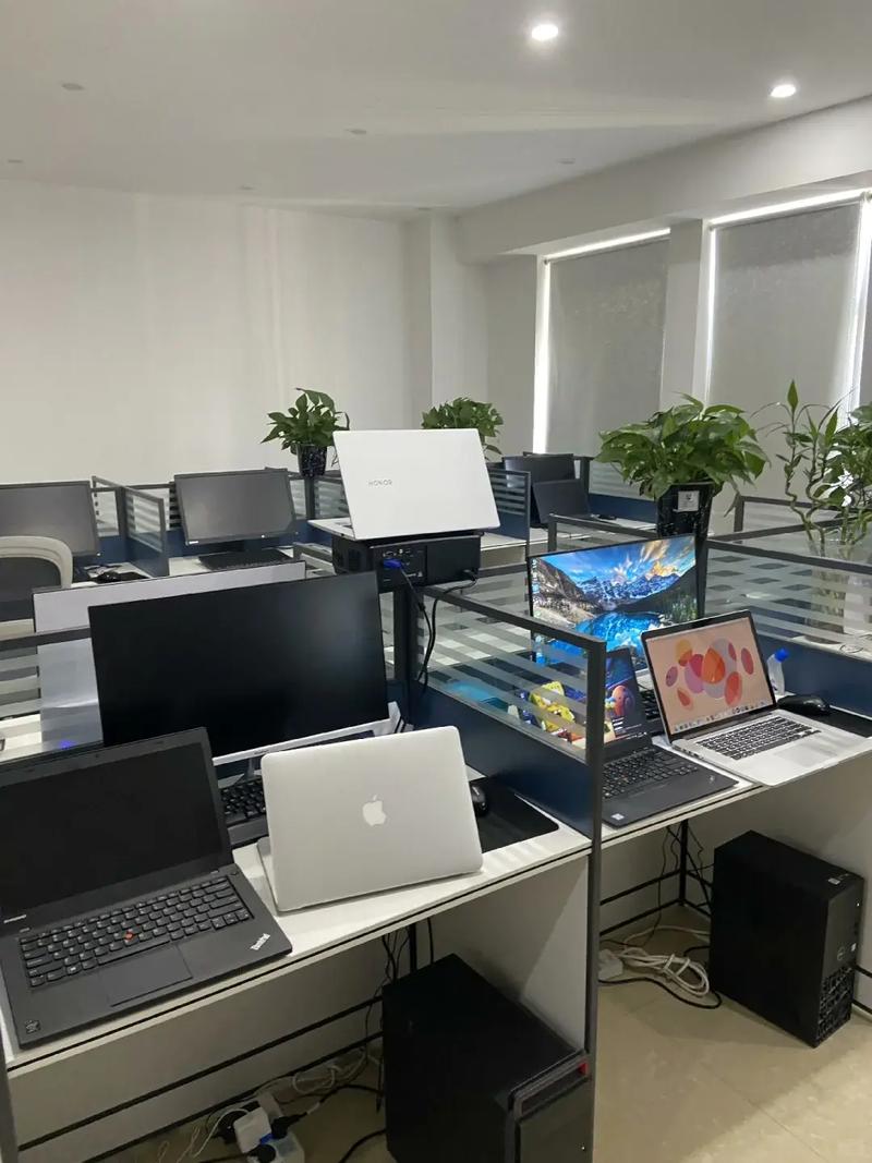 武漢辦公設(shè)備回收 電腦、打印機(jī)與復(fù)印機(jī)一站式專業(yè)服務(wù)